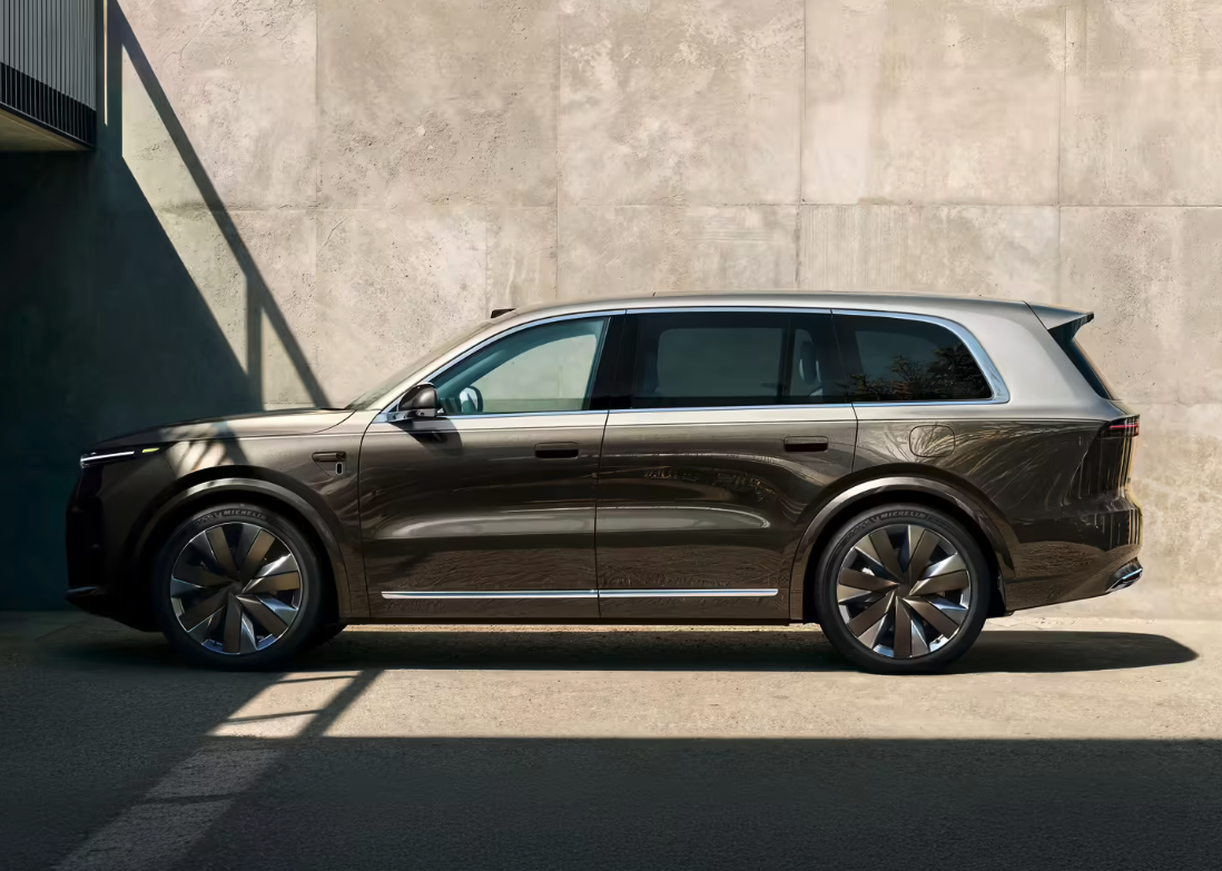 理想L9 Livis终极版本官宣 售价55.98万,携三大跨代级突破二季度发布